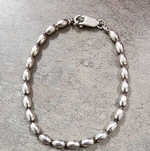 Vintage Steling Silver 925 Oval Bead Tennis Bracelet 7.25 IN